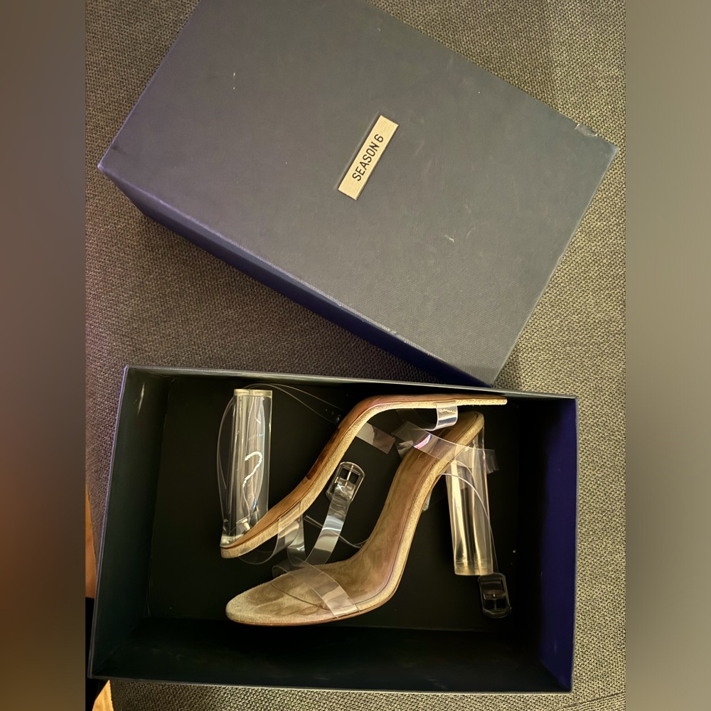 Yeezy clear heels size 40